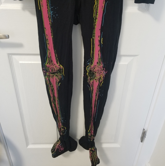 SOLD Too Fast footie pajama onesie - Picture 2 of 4